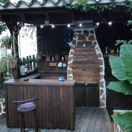 Vivienda Turistica De Alojamiento Rural El Almendro Pegalajar Exterior foto