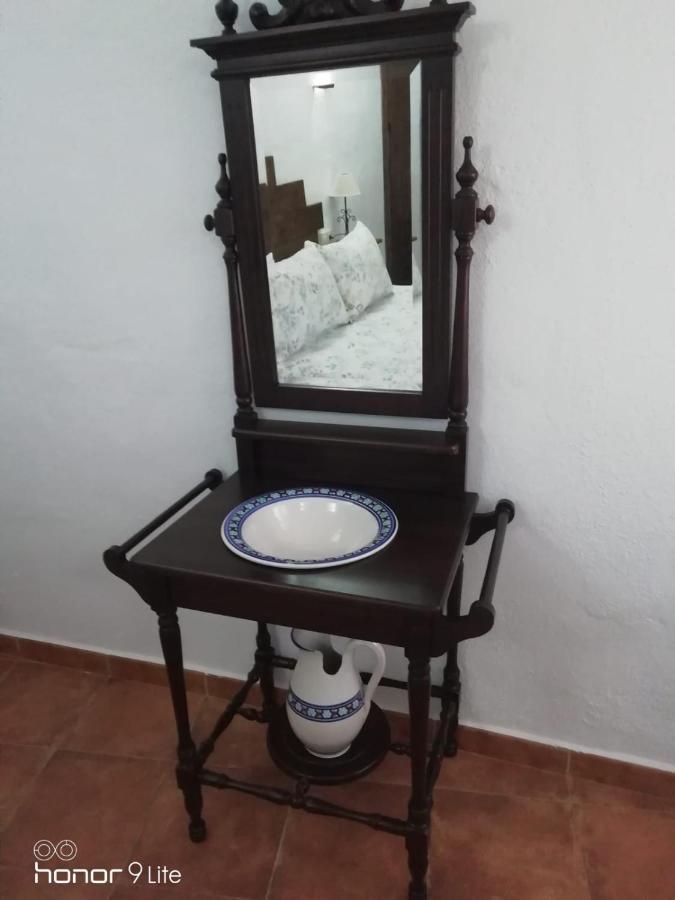 Vivienda Turistica De Alojamiento Rural El Almendro Pegalajar Exterior foto