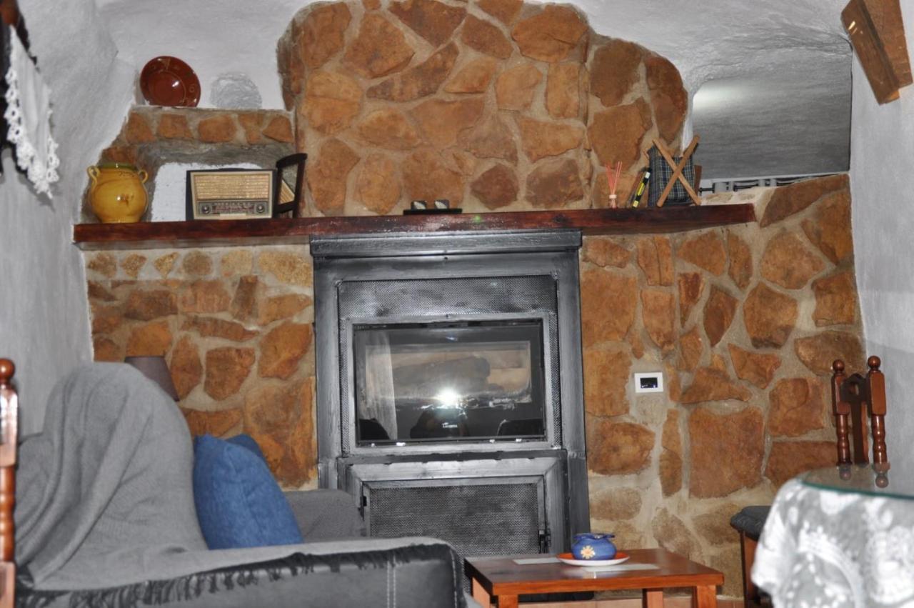 Vivienda Turistica De Alojamiento Rural El Almendro Pegalajar Exterior foto