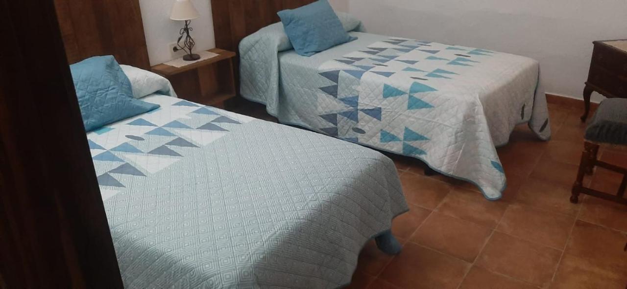 Vivienda Turistica De Alojamiento Rural El Almendro Pegalajar Exterior foto