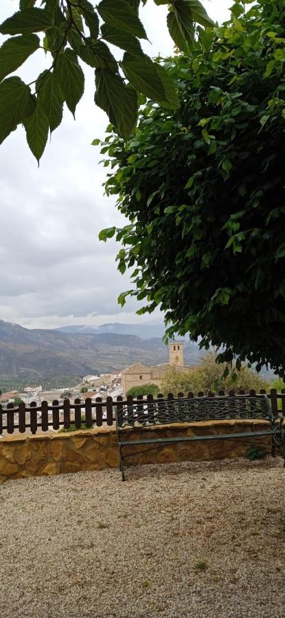 Vivienda Turistica De Alojamiento Rural El Almendro Pegalajar Exterior foto