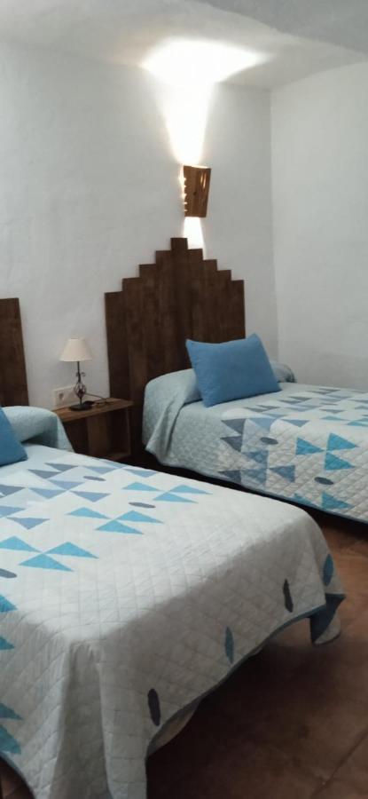 Vivienda Turistica De Alojamiento Rural El Almendro Pegalajar Exterior foto